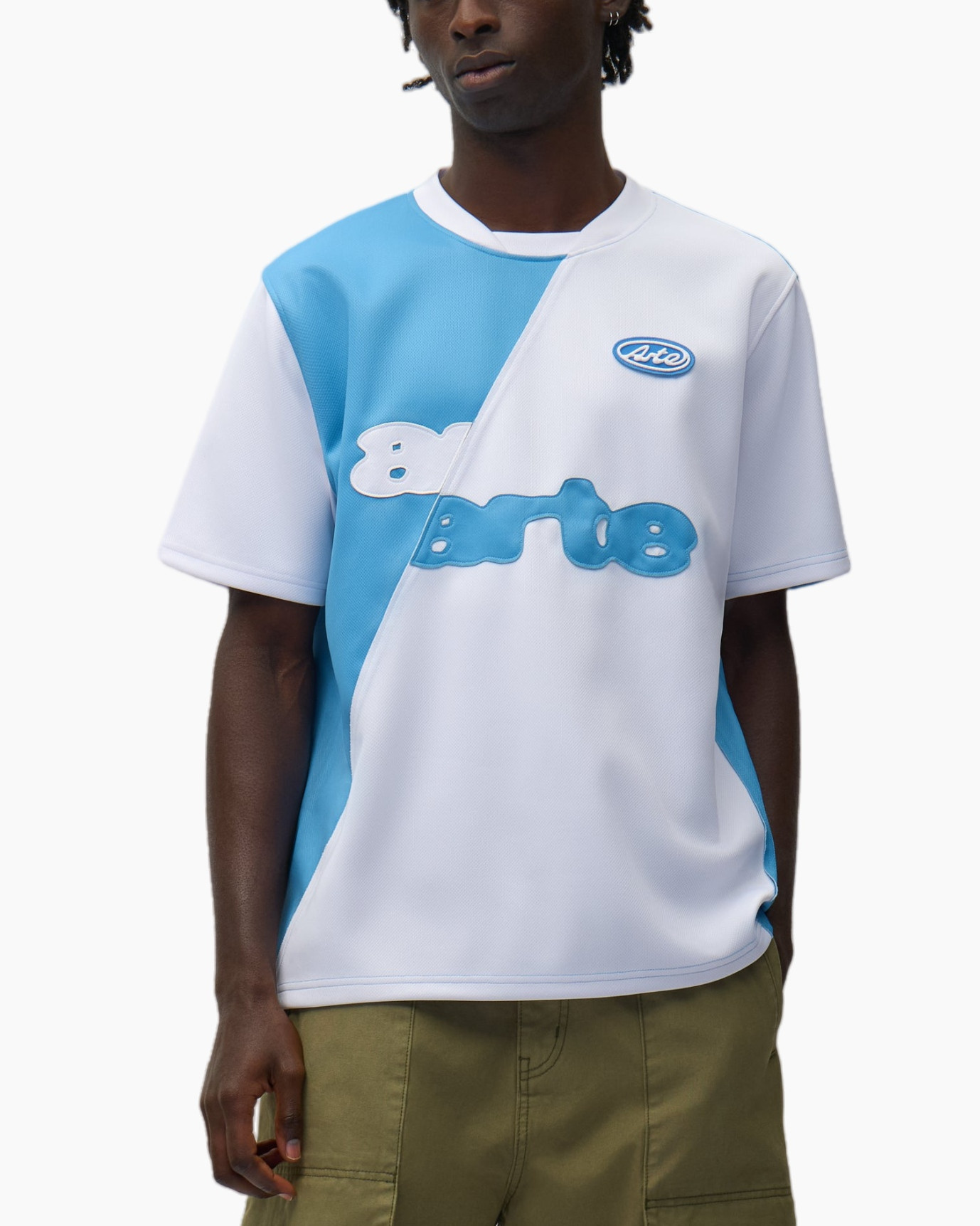t-shirt, short sleeve, graphic, blue white, patch logo