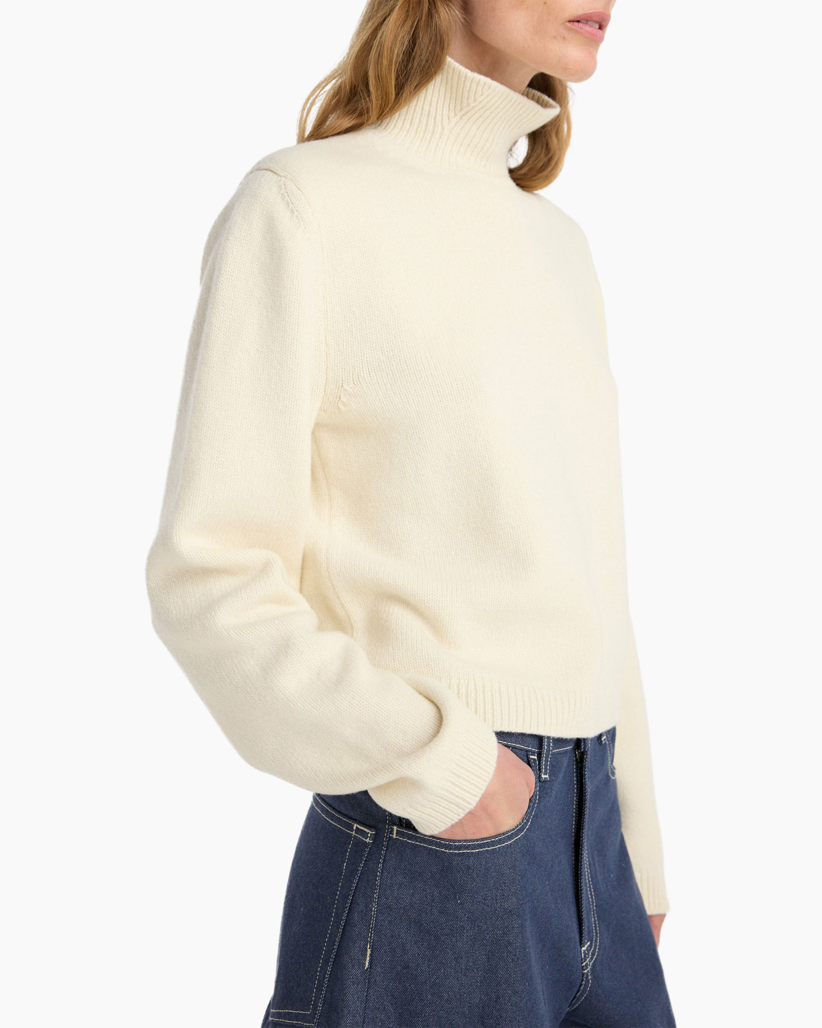 turtleneck, knit sweater, cream color, long sleeve, pullover