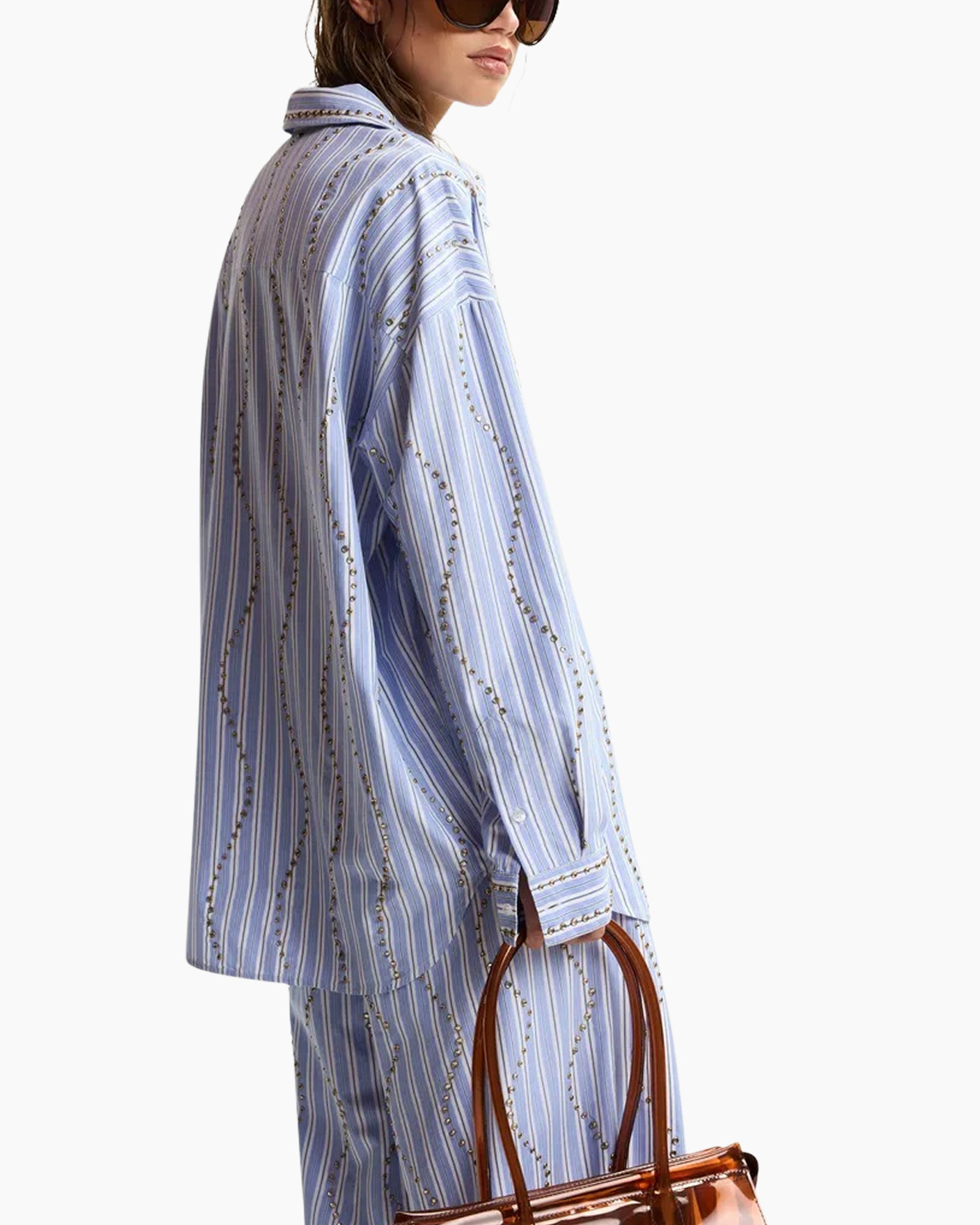 striped shirt, oversized shirt, blue stripes, buttoned cuffs, pants suit