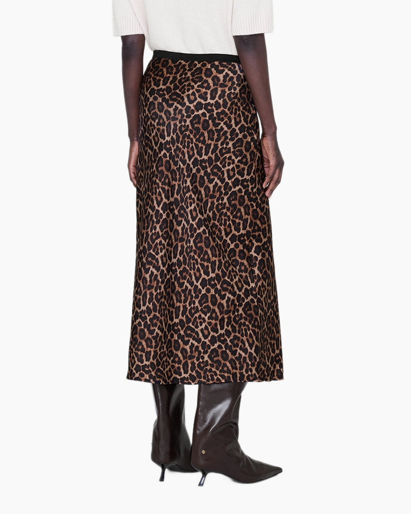 Clothing, Skirt, Footwear, Shoe, Person