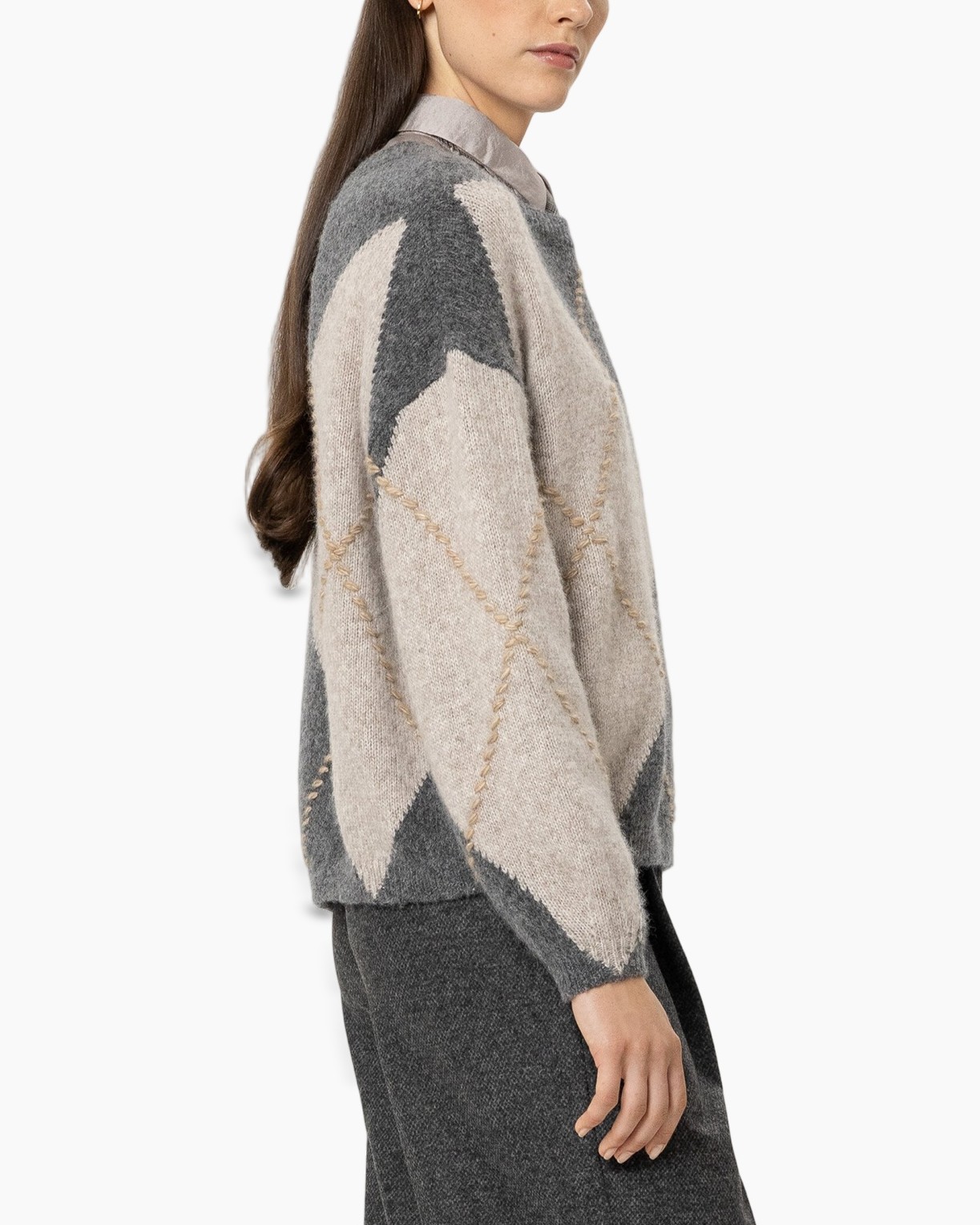argyle sweater, knitwear, pullover,  oversized, patterned sweater, argyle, gray color, beige color, chunky knit
