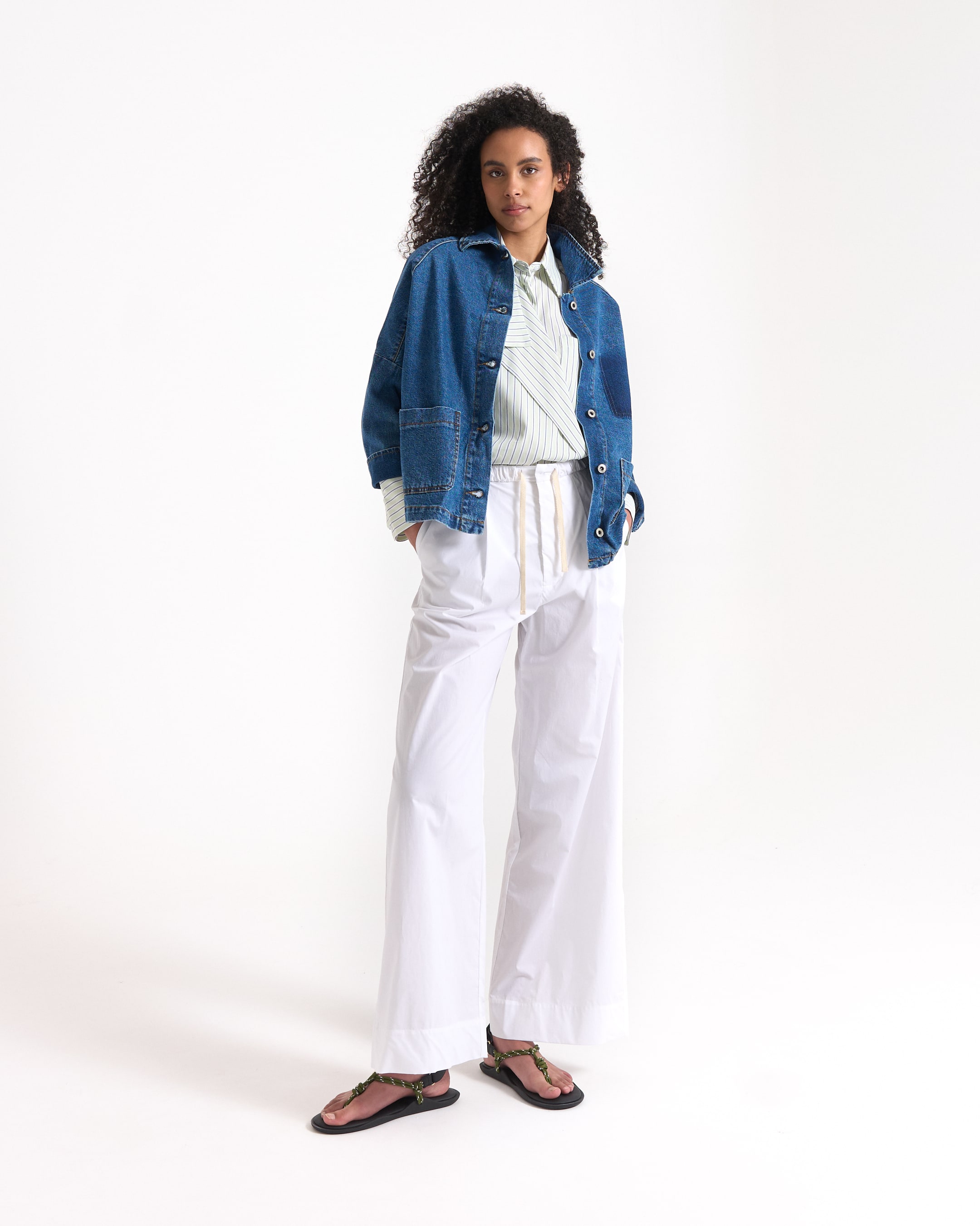 denim jacket, blue, patch pocket, button front, long sleeves