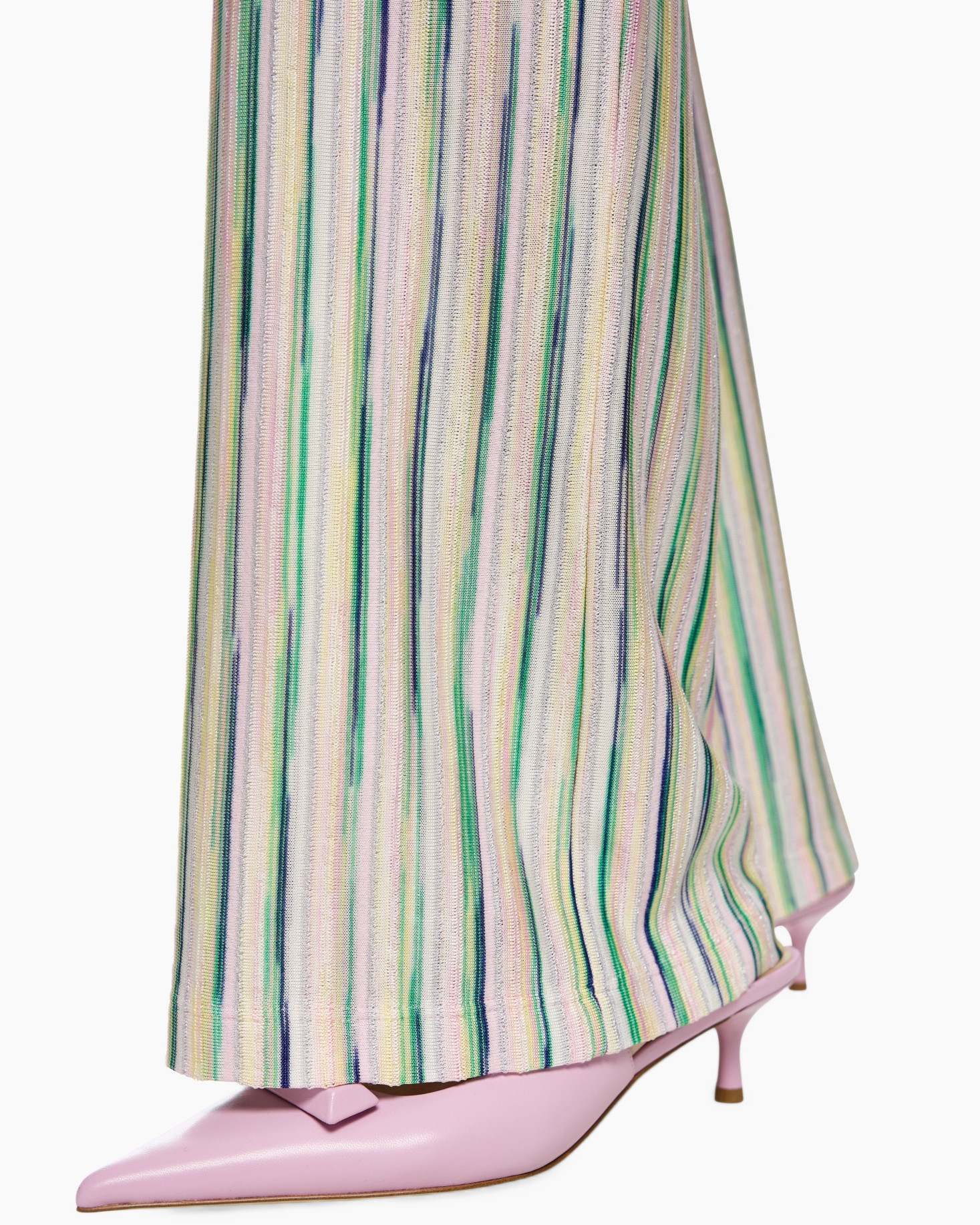 Clothing, Footwear, Shoe, High Heel, Skirt