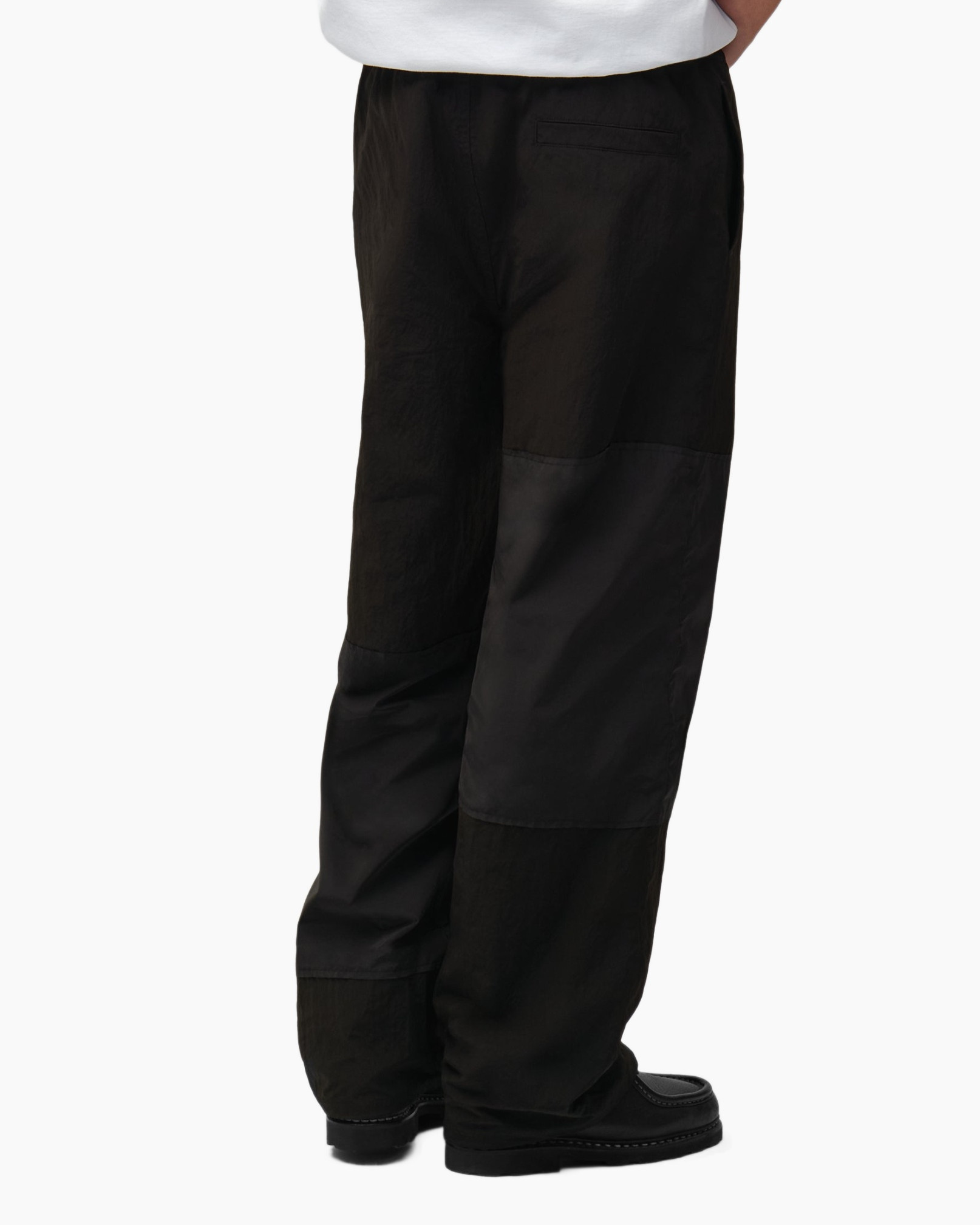 Clothing, Pants, Jeans, Shoe, Person