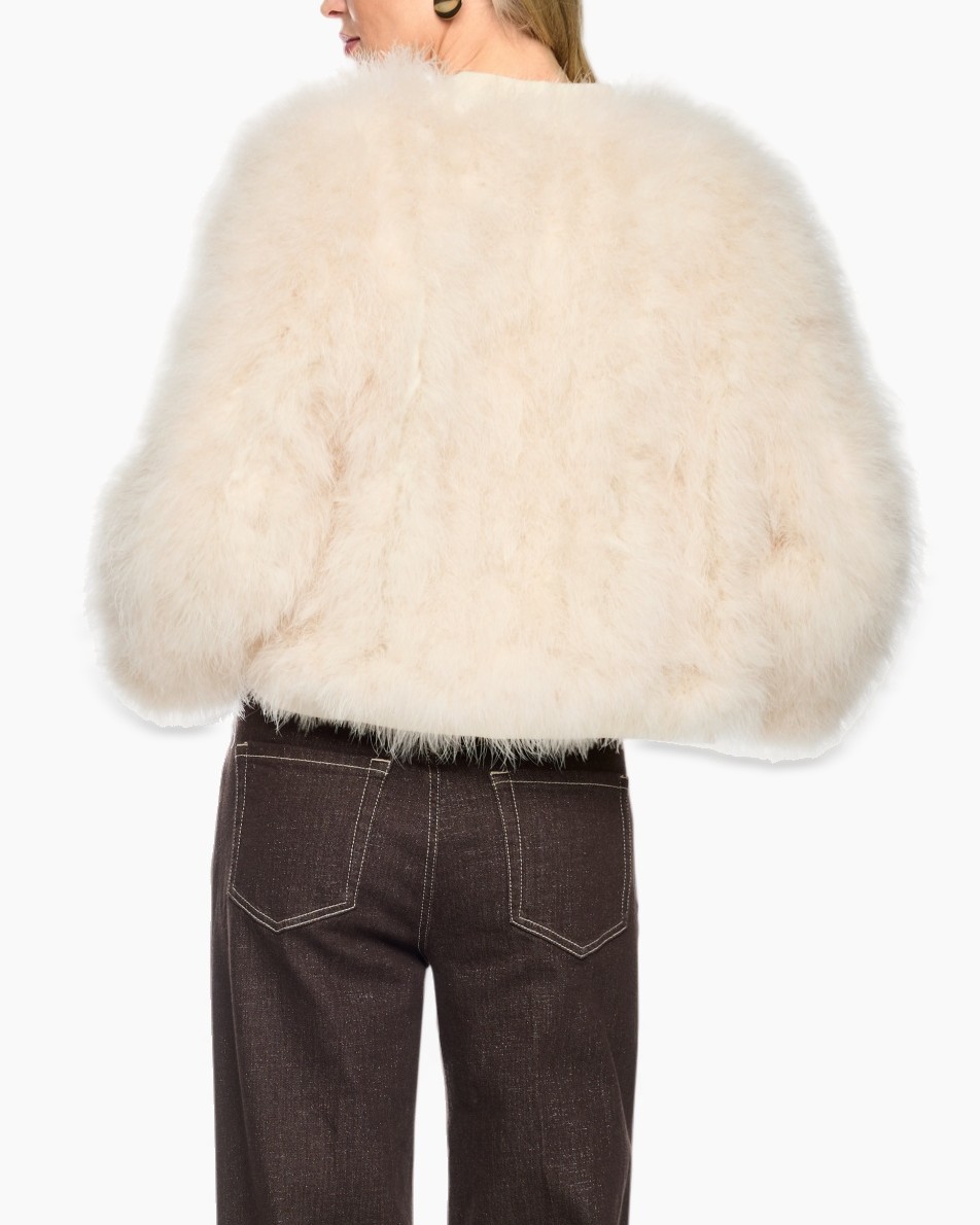 fur coat, cream color, oversized, long sleeve, short length