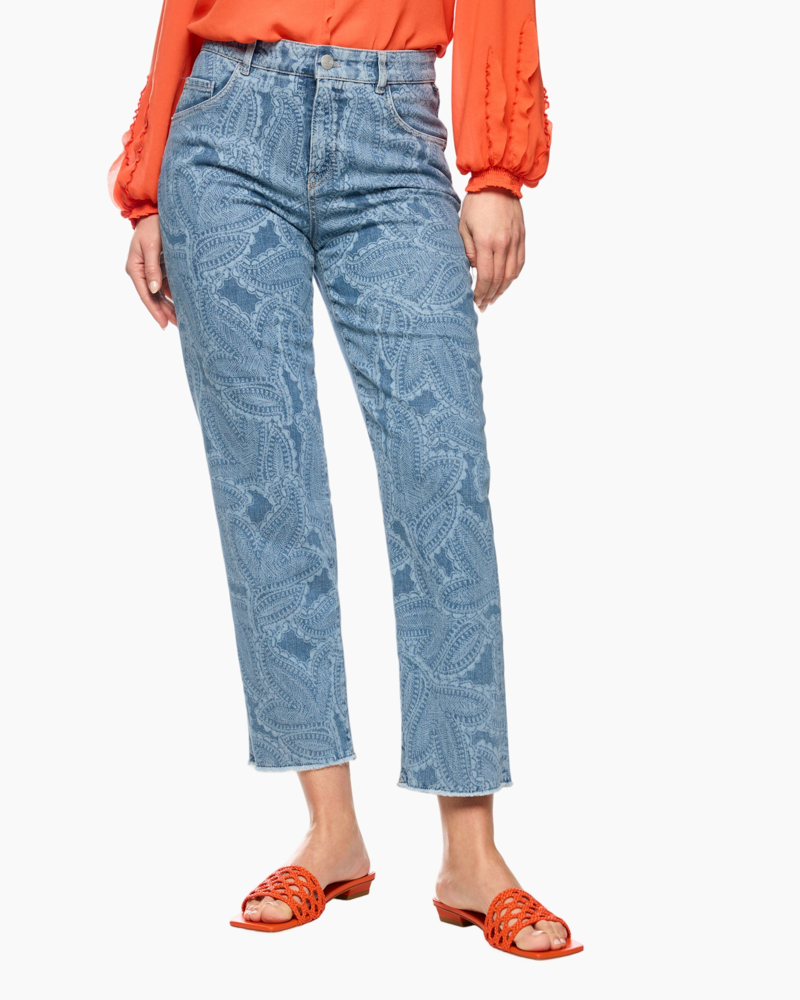 denim jeans, paisley pattern, light blue, mid-rise, cropped length