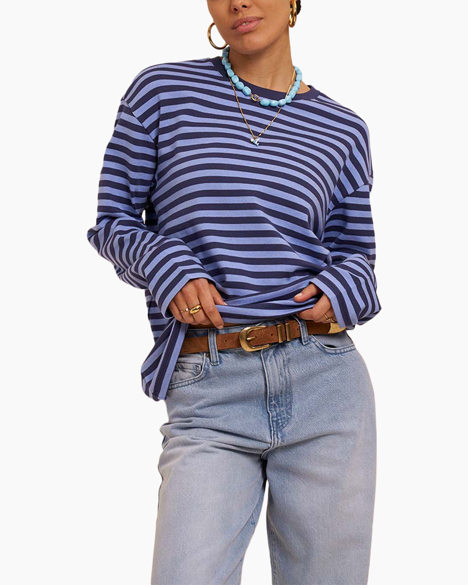 striped sweater, long sleeves, blue, casual top, belted jeans