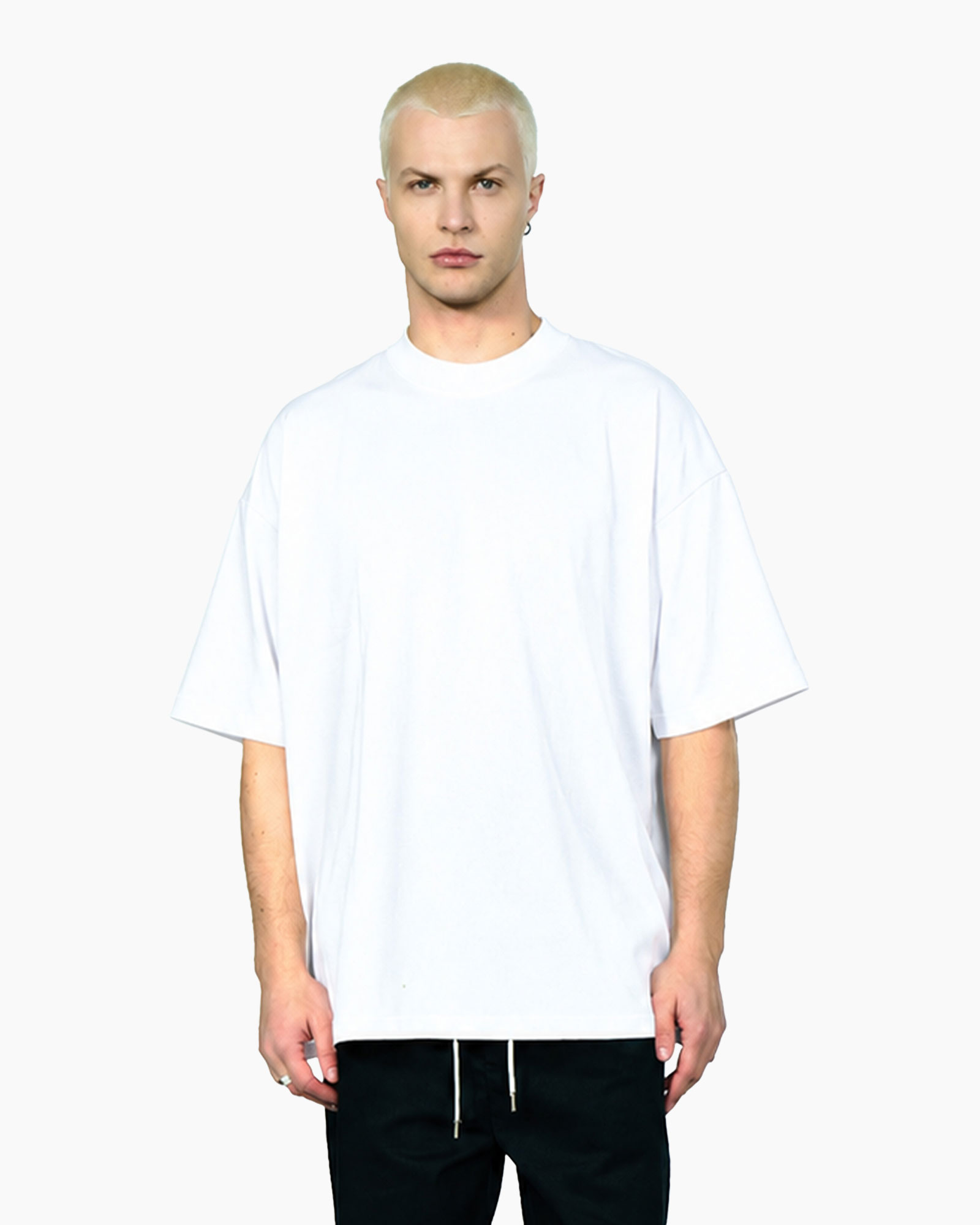 t-shirt, oversized, short sleeves, white, crew neck