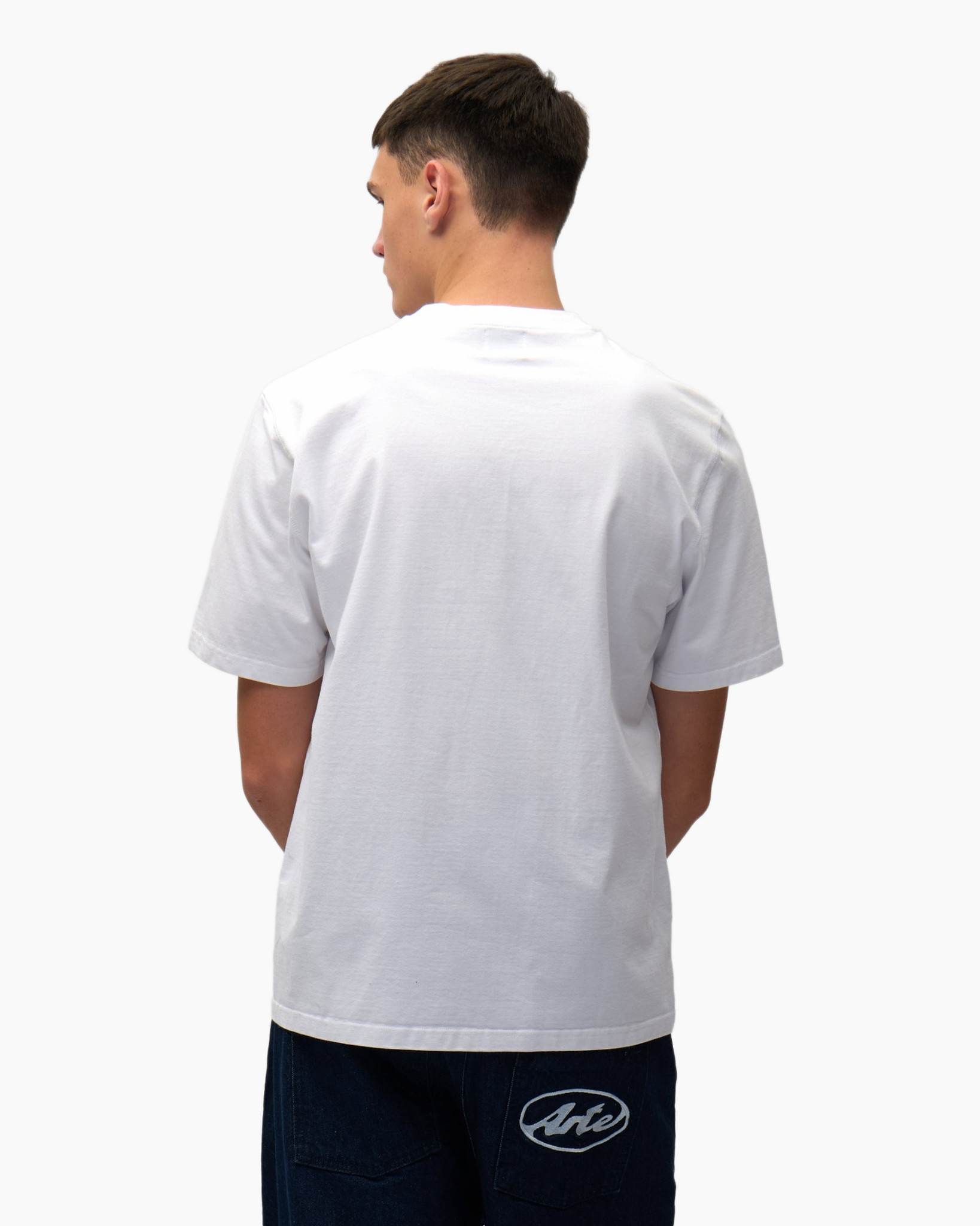 Clothing, T-Shirt, Shirt, Person, Jeans