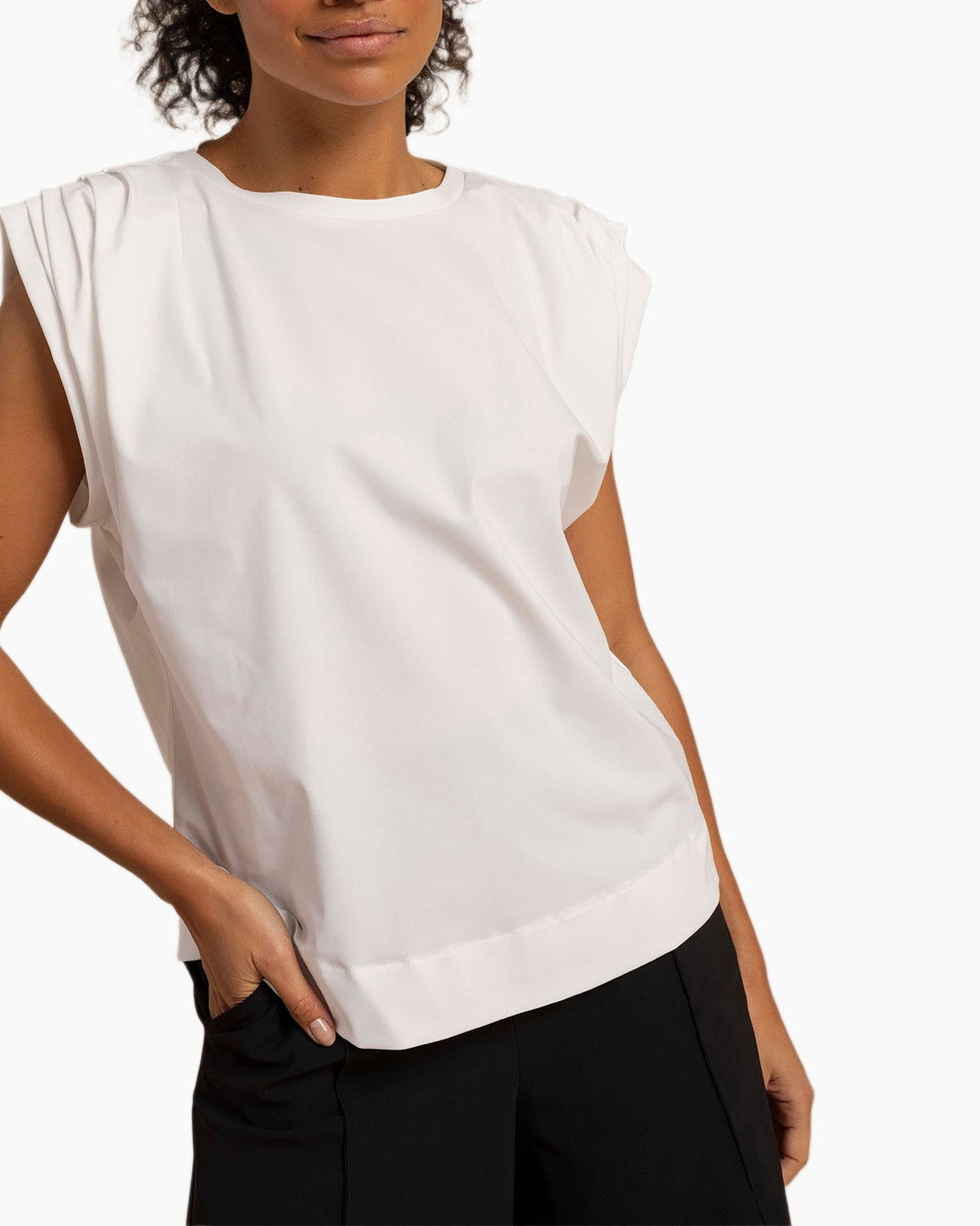 top, white, sleeveless, tunic, shorts