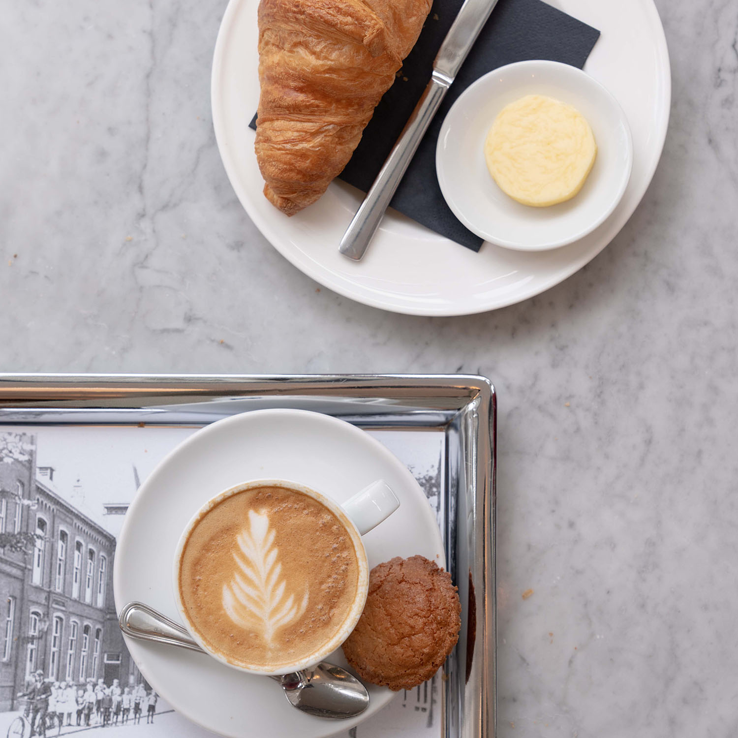 koffie op tafel