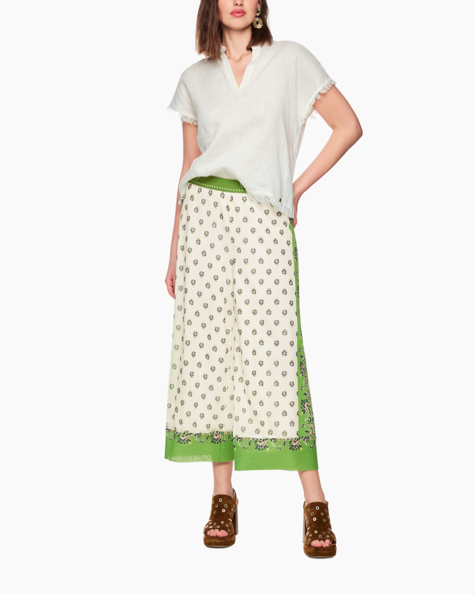linen top, short sleeve, V-neck, white, maxi skirt, green trim, printed skirt, wide leg
