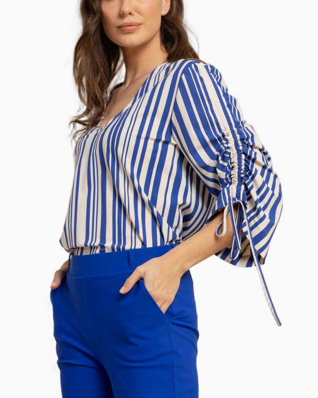 striped top, v-neck, puff sleeves, blue stripes, blouse