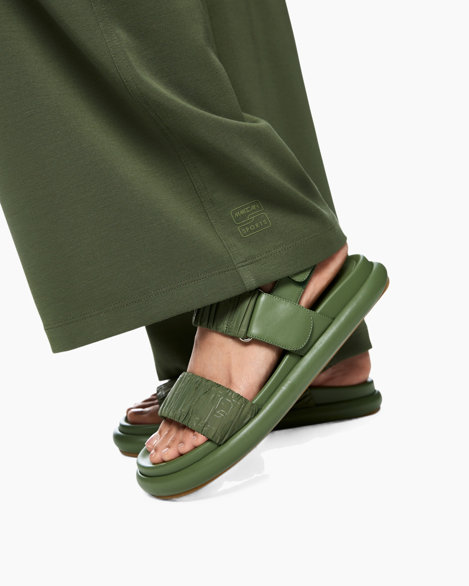 green, sandals, open-toe, strap, athleisure