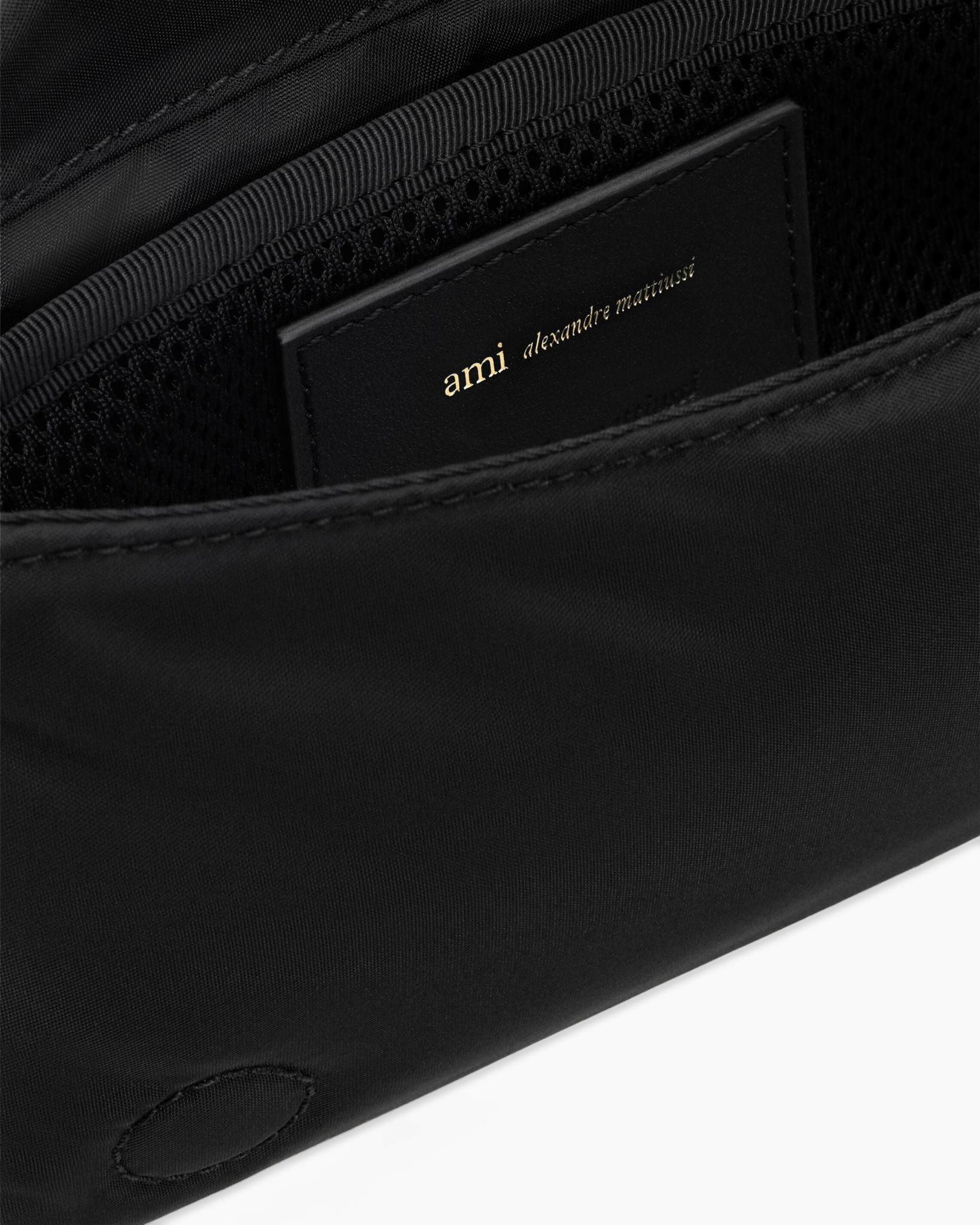 wallet, black, fabric, zipper, label