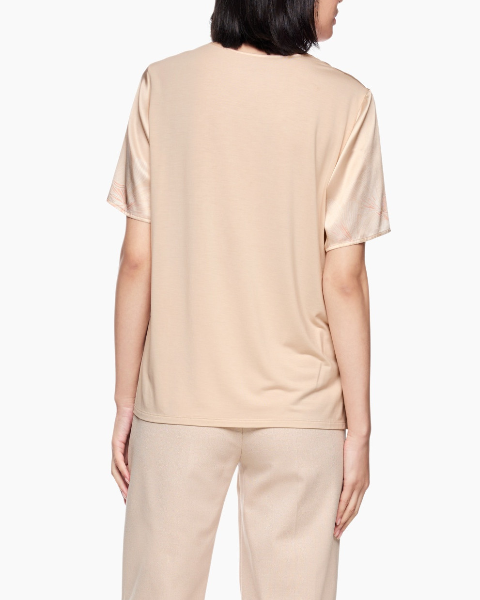 T-Shirt, Linen, Blouse, Man, Person