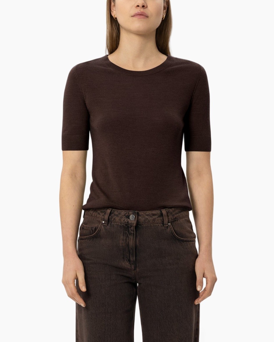 top, short-sleeve, brown, knit, crew-neck