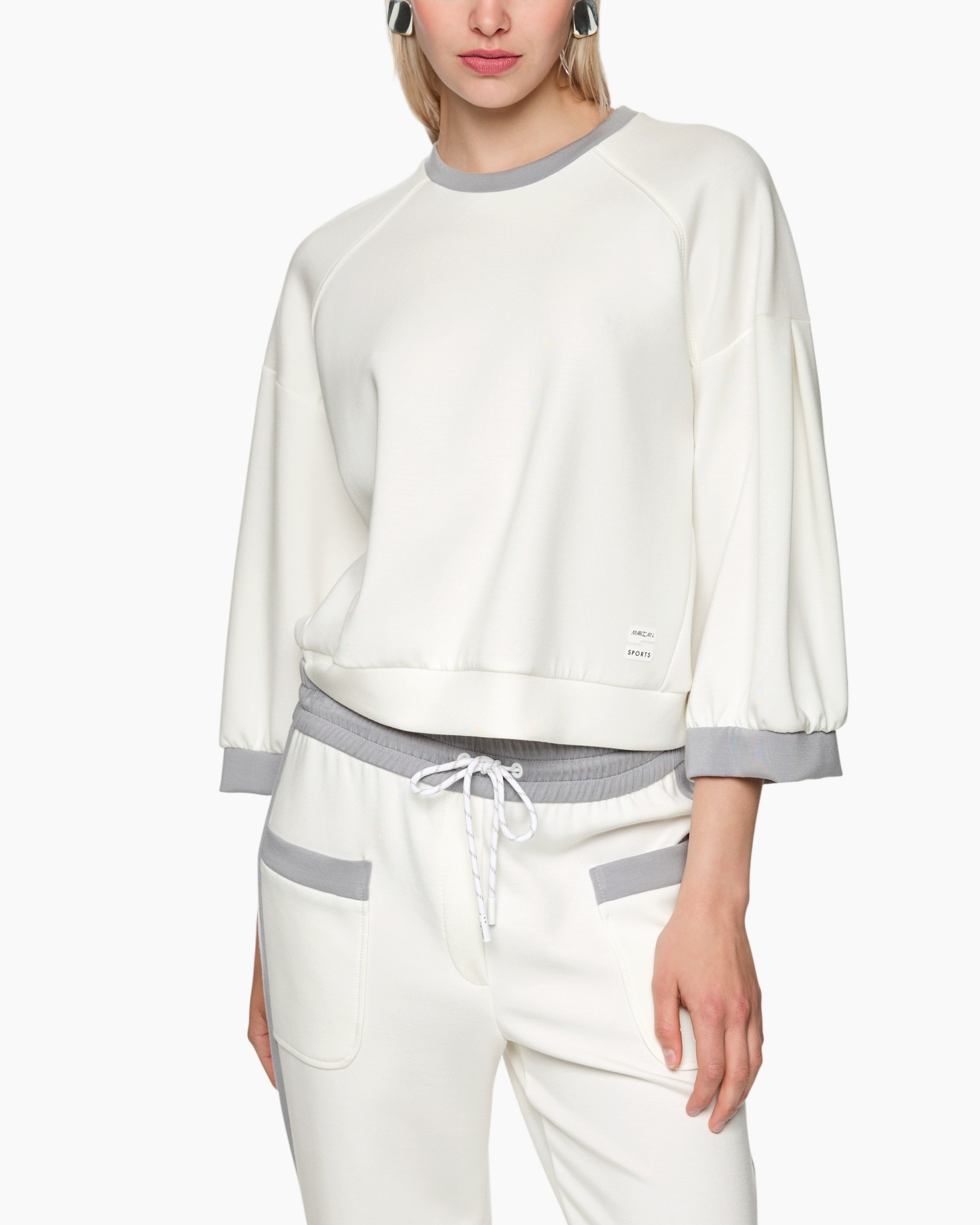 sweatshirt, crewneck, long-sleeve, slouchy, white