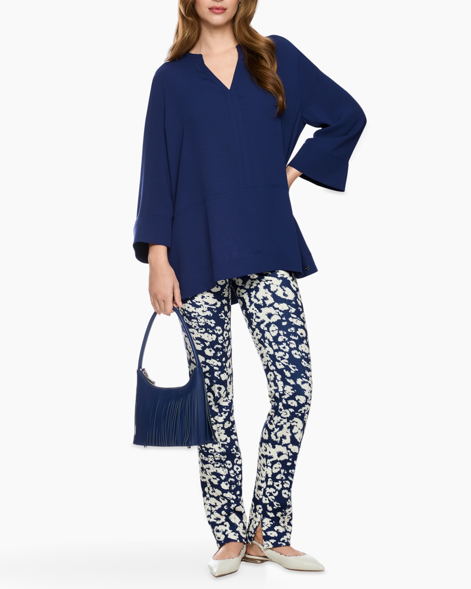 blue tunic, batwing sleeves, solid top, flared hem, printed leggings