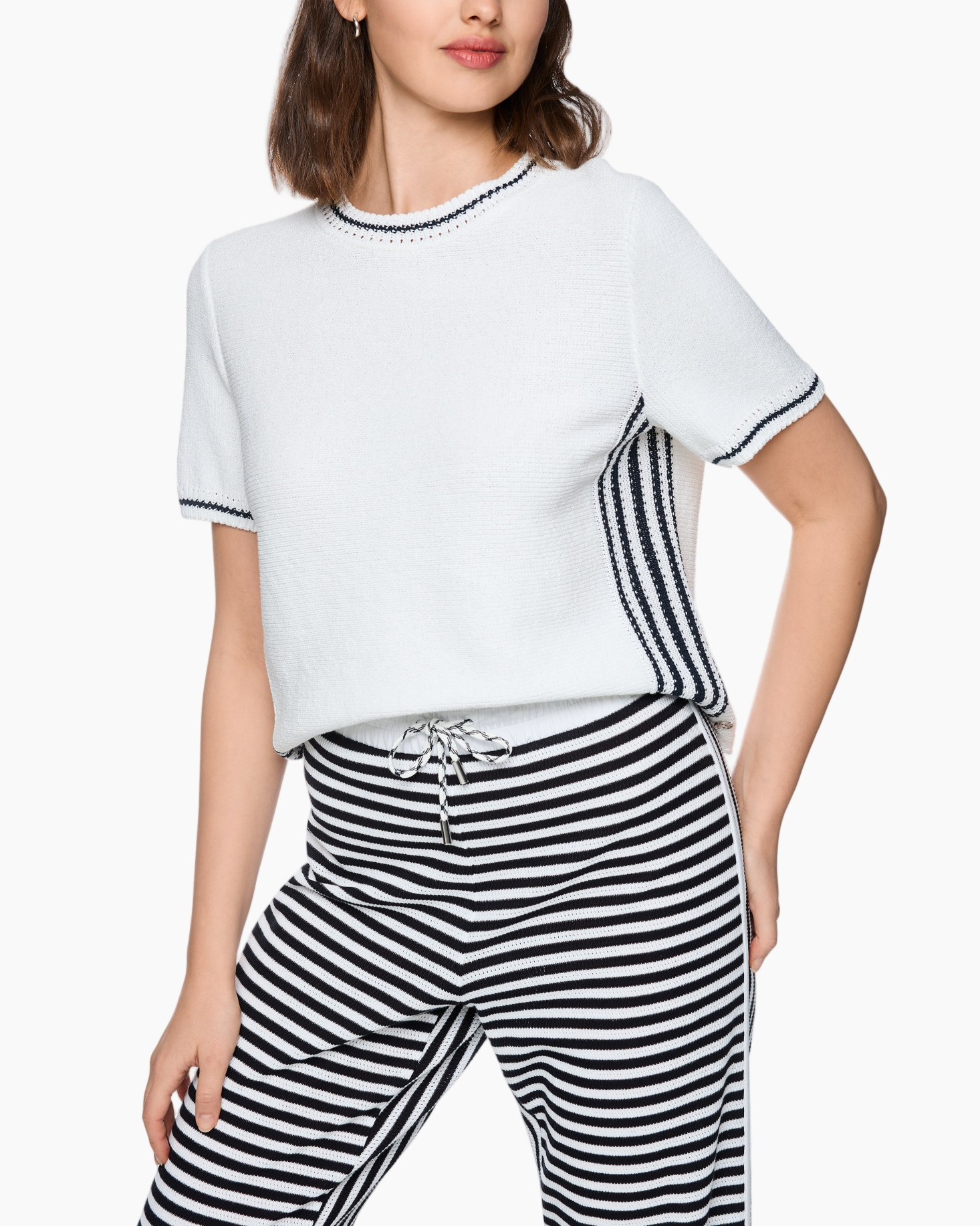 top, t-shirt, knit, white, striped-pants