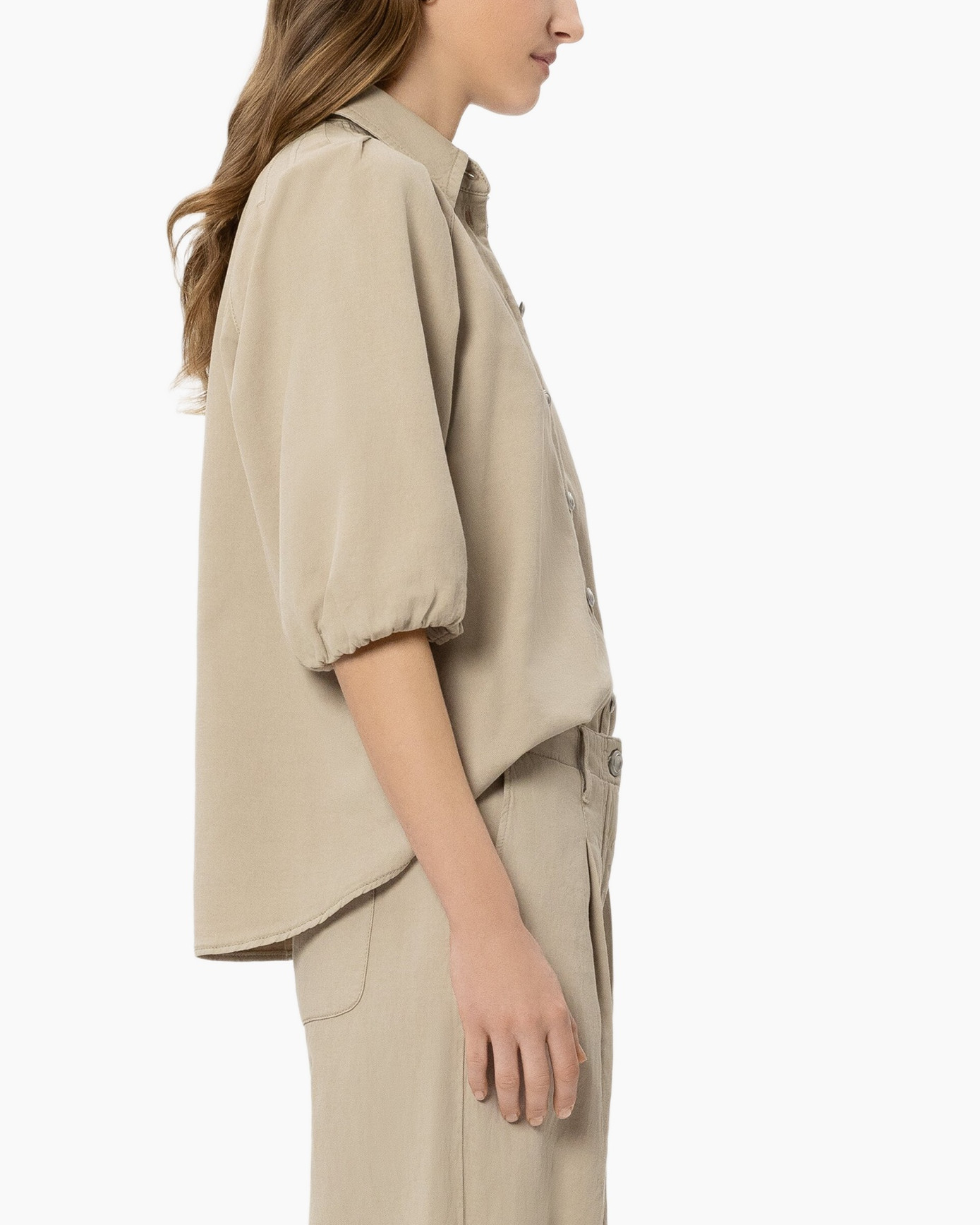 beige shirt, loose sleeve, collared, button front, jersey-like fabric