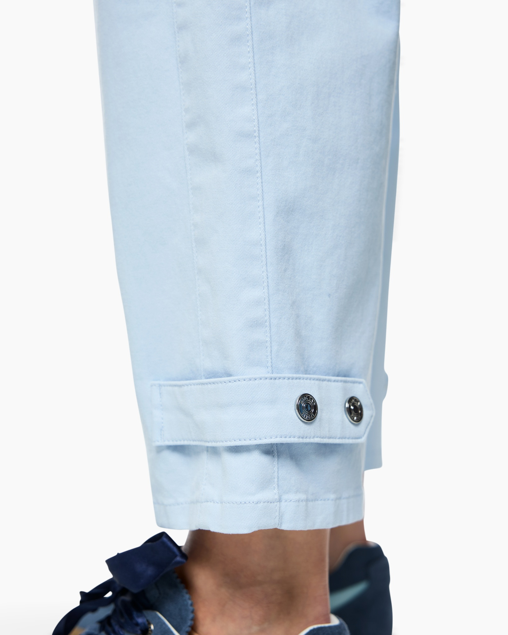 light blue, pants, ankle length, buttoned cuff, stitching detail