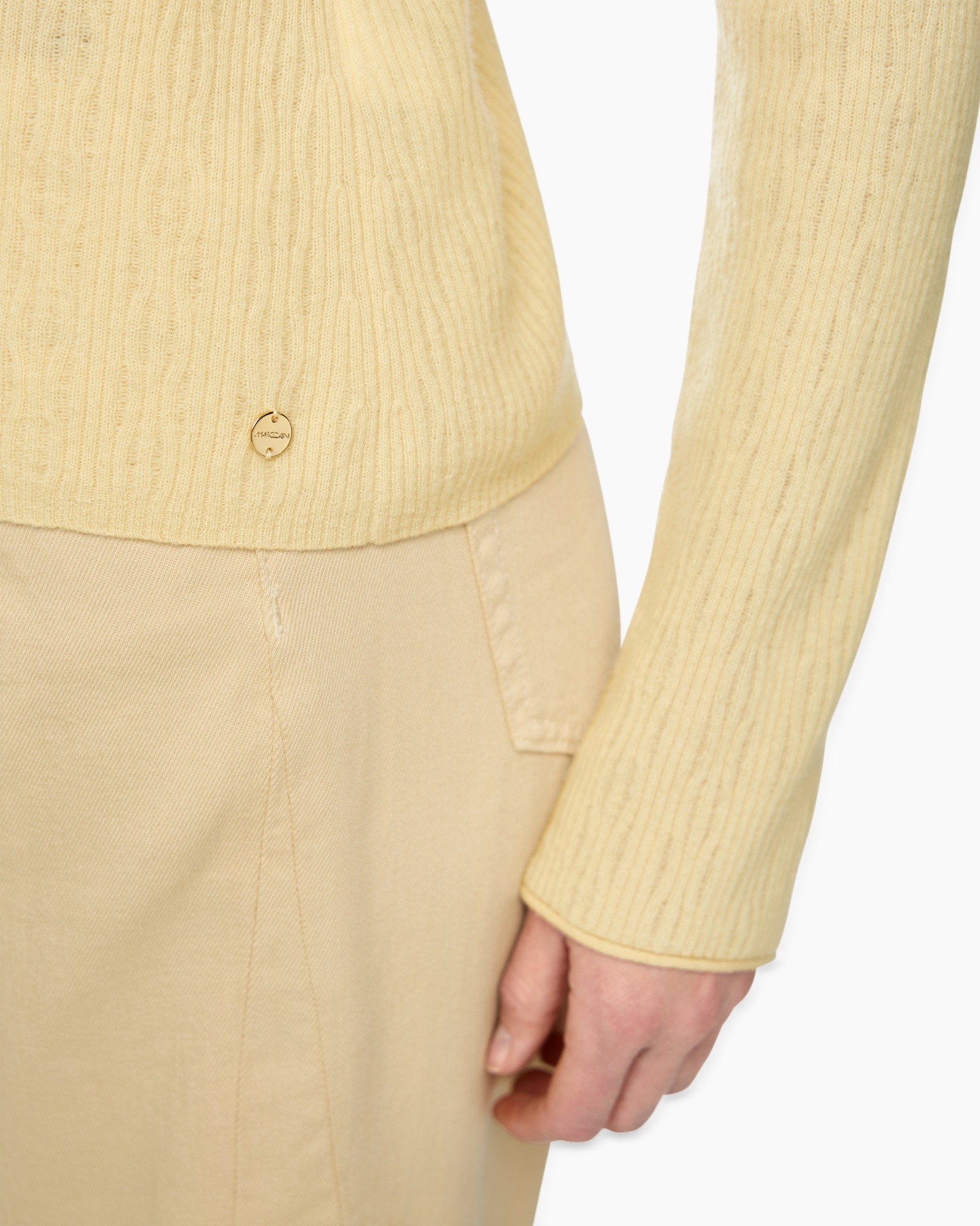 sweater, ribbed, gold, beige, long-sleeve