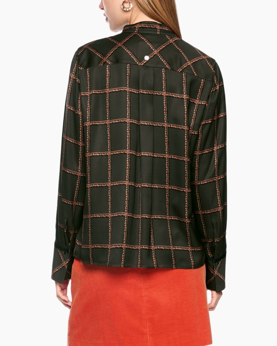 grid pattern, blouse, dark green, button detail, back view